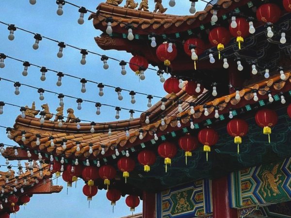 Куала-Лумпур за 1 день: башни Петронас, пещеры Бату и храм Тянь Хоу - фото 1