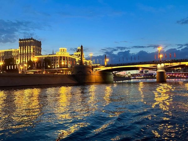 Вечерний романтический лаунж-круиз по Москве-реке - фото 2