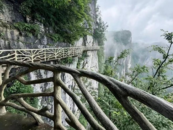 Дворцы горных правителей и световое шоу Тяньмэньшань (всё включено) - фото 4