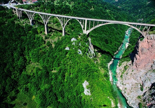 Индивидуальная экскурсия Каньоны, Черное озеро, Дурмитор
