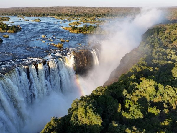 Полёт на вертолёте над водопадом Виктория - фото 2