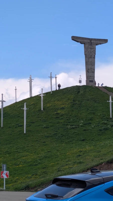 Экскурсия к монументу Дидгорский битвы