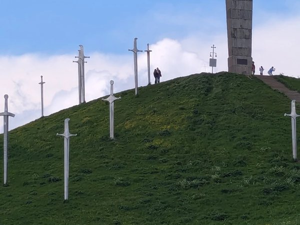 Экскурсия к монументу Дидгорский битвы - фото 1