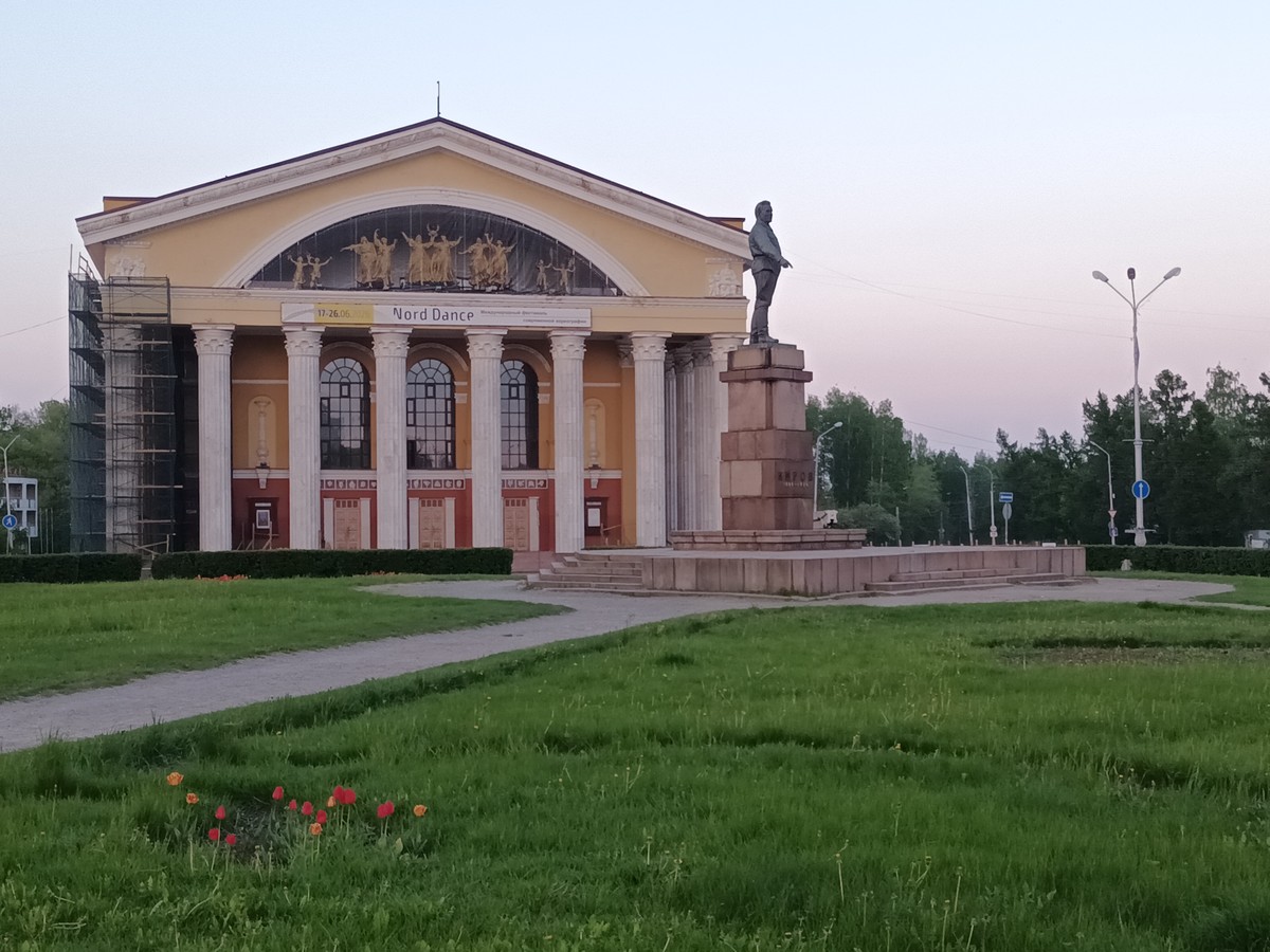 Две площади Петрозаводска: зеркала истории