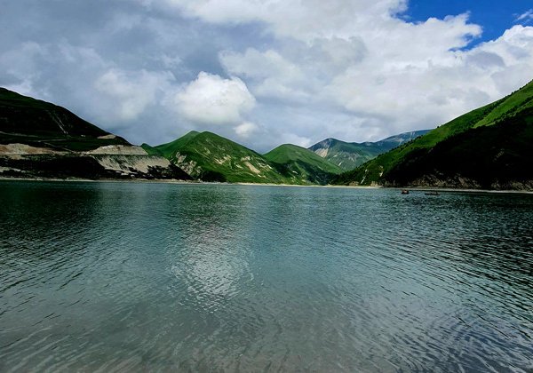 Дневные горы и вечерние мечети: озеро Кезеной-Ам, село Хой, Аргун и Шали