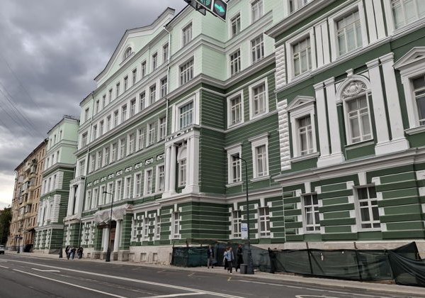 Царским путем по Басманной слободе: роскошь, деньги и скандалы - фото 2