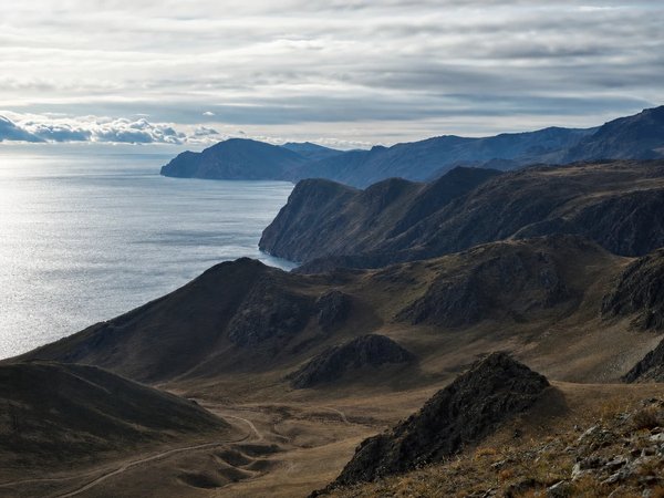 Тажераны: степь, каменные духи и дикие бухты Байкала - фото 4
