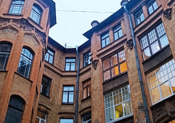 Коломна: Петербург полусумасшедших