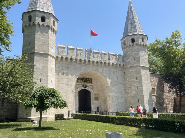 Дворец Топкапы, его история и архитектура + посещение гарема - фото 1