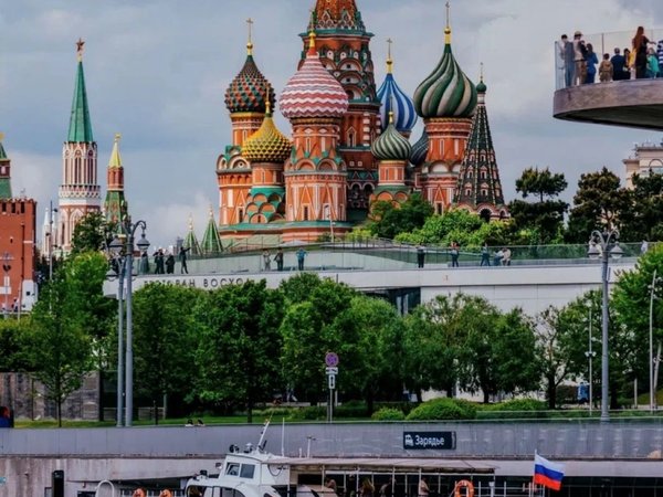 Ретропрогулка на «Лоцмане»: от Зарядья до Парка Горького за полчаса - фото 2