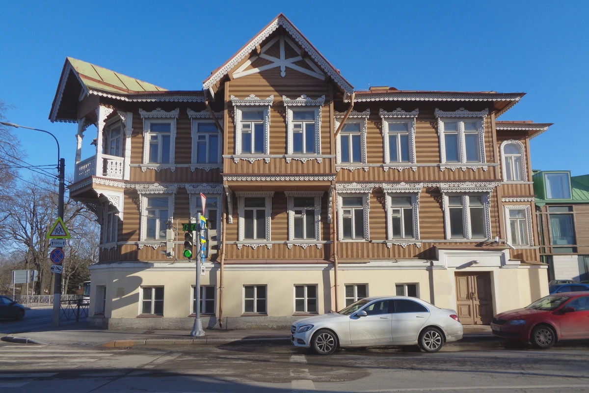 Уютный город Петергоф - фото 2