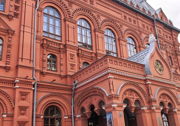 Главные символы Москвы: Красная площадь и Большой театр - фото 1
