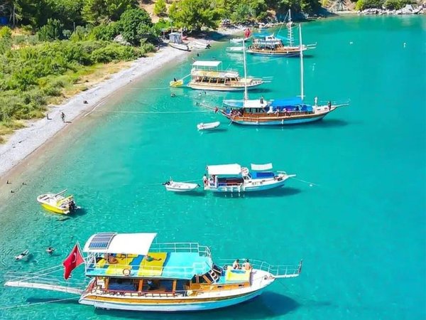 Из Антальи в Порто Дженевиз — морская прогулка в бухты Кемера
