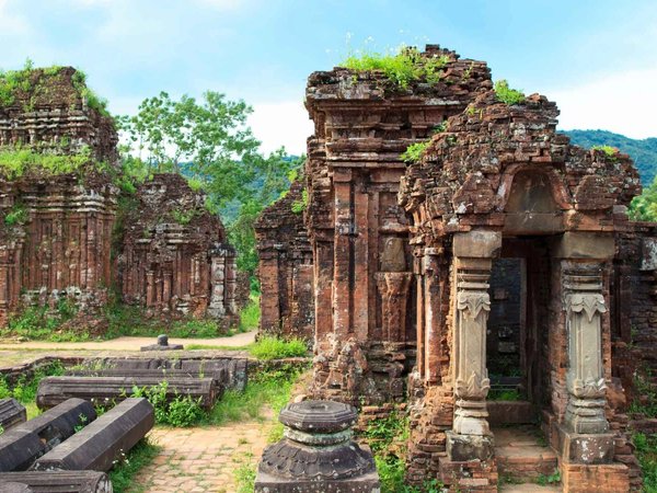 Древний портовый город Хойан + храмовый комплекс Мишон за один день - фото 3