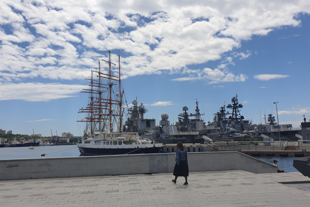 Море в городе — Владивосток