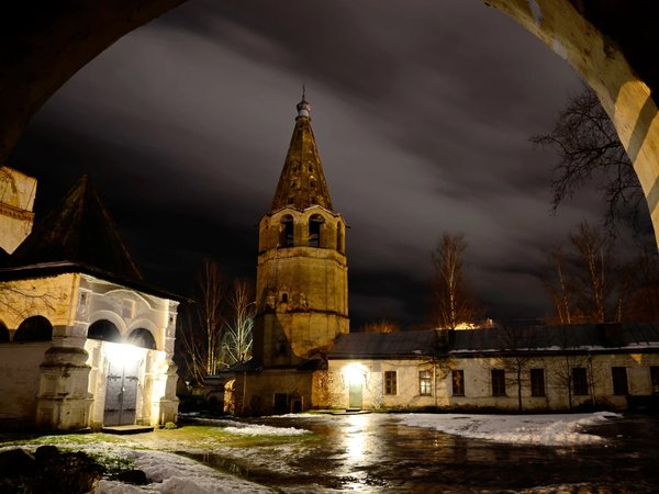 Ночное приключение в Великом Новгороде: в объективе и без него - фото 4