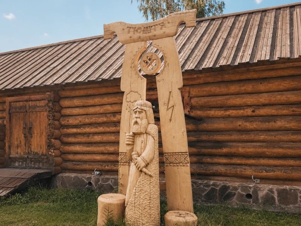 «Многоликий Саранск: от покорителей неба до мордовских легенд» — квест-прогулка в вашем смартфоне - фото 3