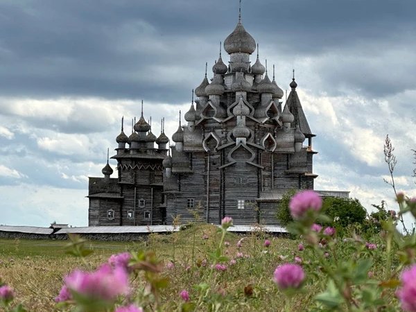 Рускеала, Валаам, Кижи и Соловки: лучшее в Карелии за одну поездку из Санкт-Петербурга