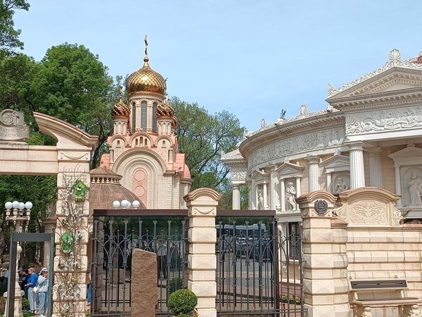 Из Геленджика — в Кабардинку: «Старый парк», набережная и виды