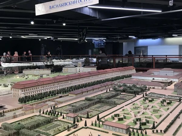 Экскурсия по музею-макету «Петровская Акватория» (билеты включены)