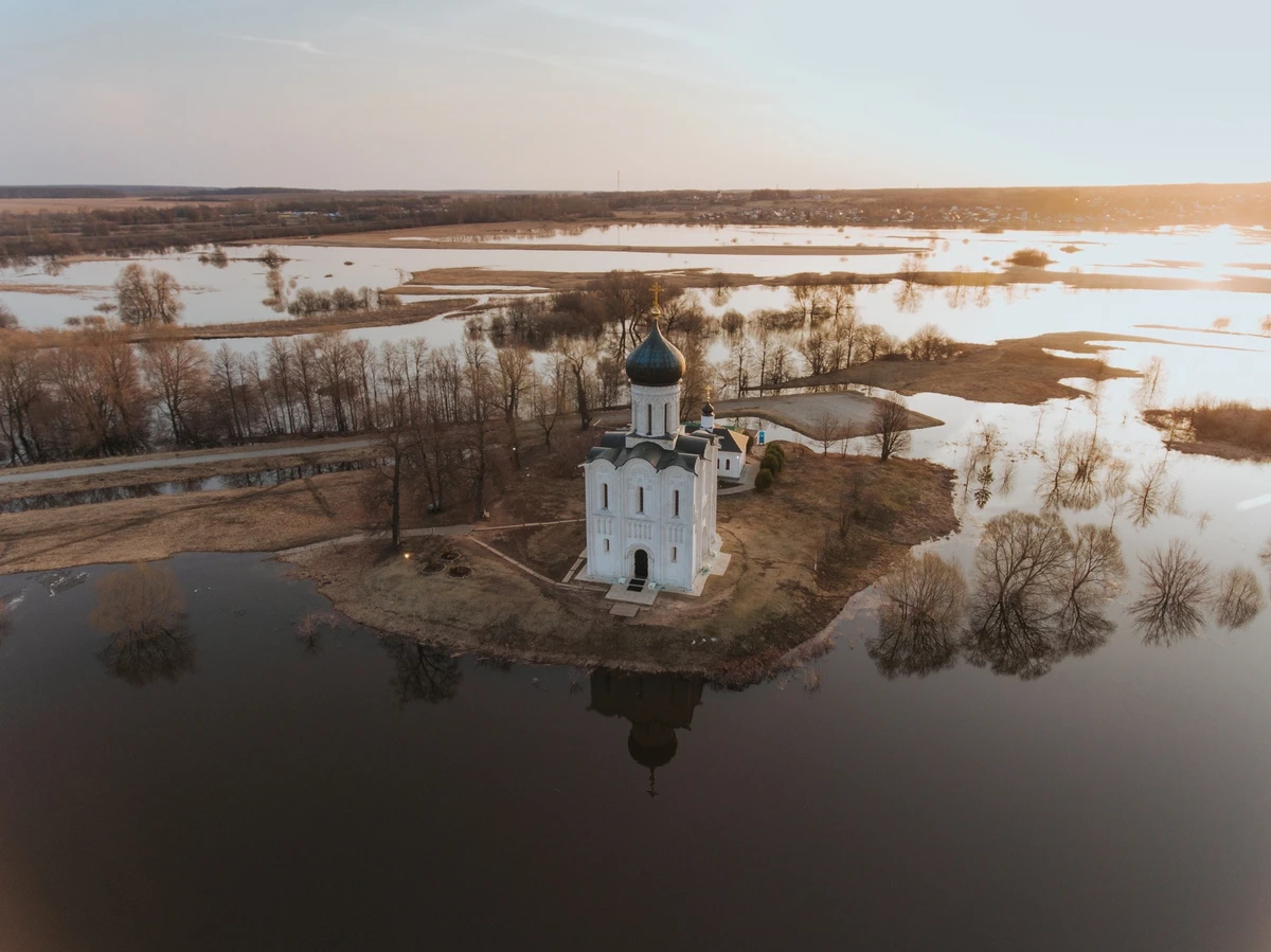 Боголюбово и церковь Покрова на Нерли - фото 1