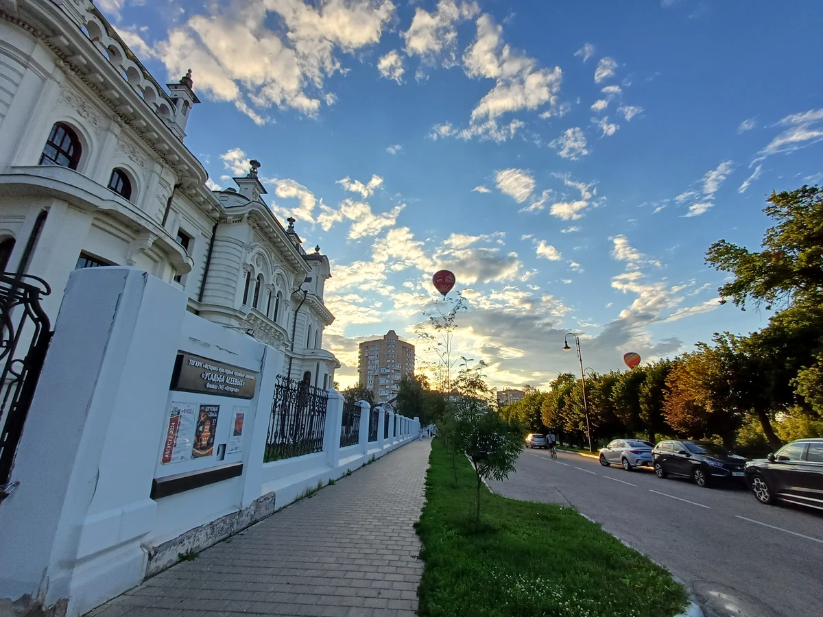 Купец торгом, мужик горбом, поп горлом - фото 2