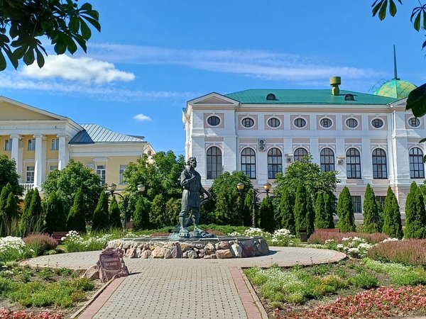 Купец торгом, мужик горбом, поп горлом - фото 1