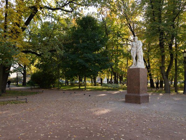 По центру Петербурга, Петроградке и Васильевскому острову — с аудиогидом Трипстера (6+) - фото 4