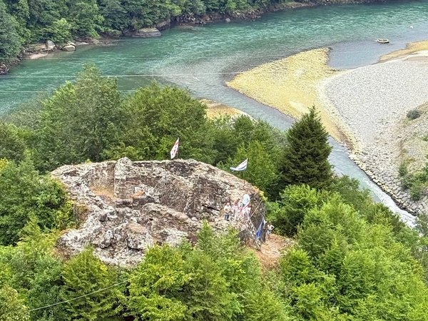 Горная Аджария из Батуми: природа, застолье и шоу-программа - фото 2