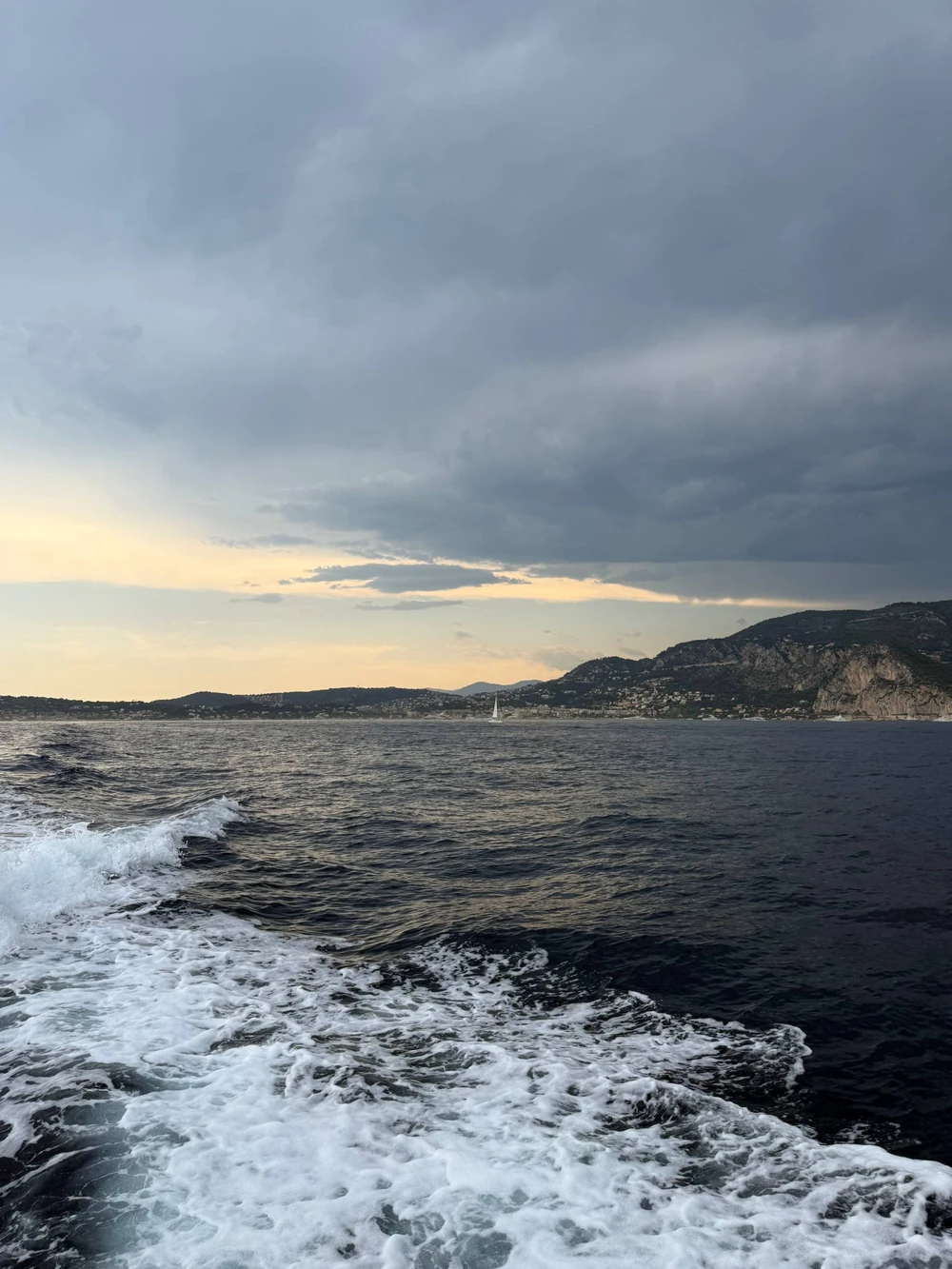 Лазурный берег с моря: прогулка на катере из Ниццы - фото 3