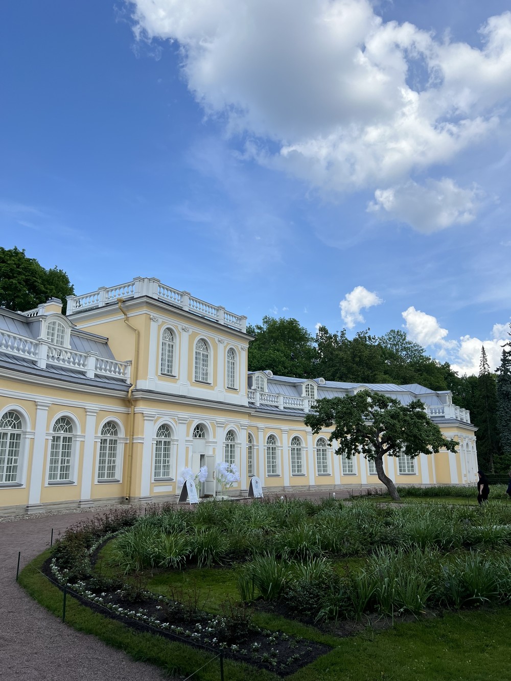Фотопрогулка по Петергофу «Волшебство фонтанов и аллей» - фото 3
