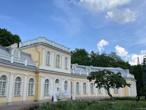 Фотопрогулка по Петергофу «Волшебство фонтанов и аллей» - фото 3