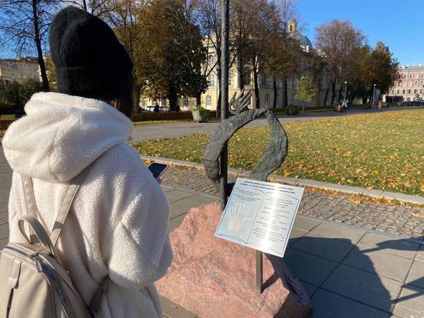 Мобильный квест в Петербурге: «В поисках 12 стульев» - фото 4