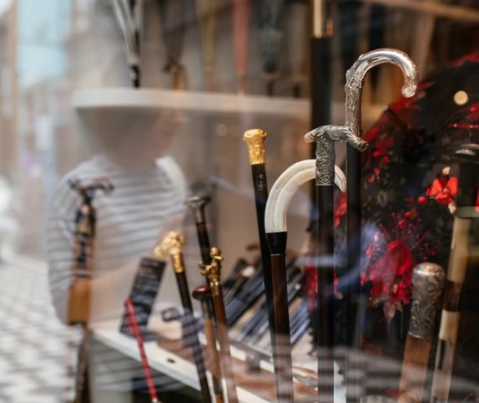 Всё о продажной любви в Париже 19 века (18+)
