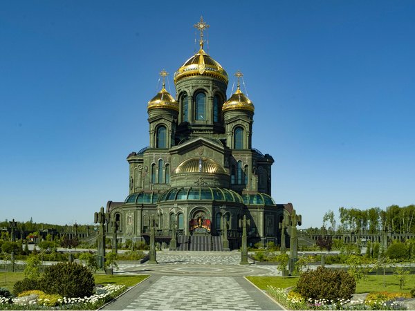 Из Москвы в парк «Патриот»: Главный храм Вооружённых Сил и музей «Дорога памяти»