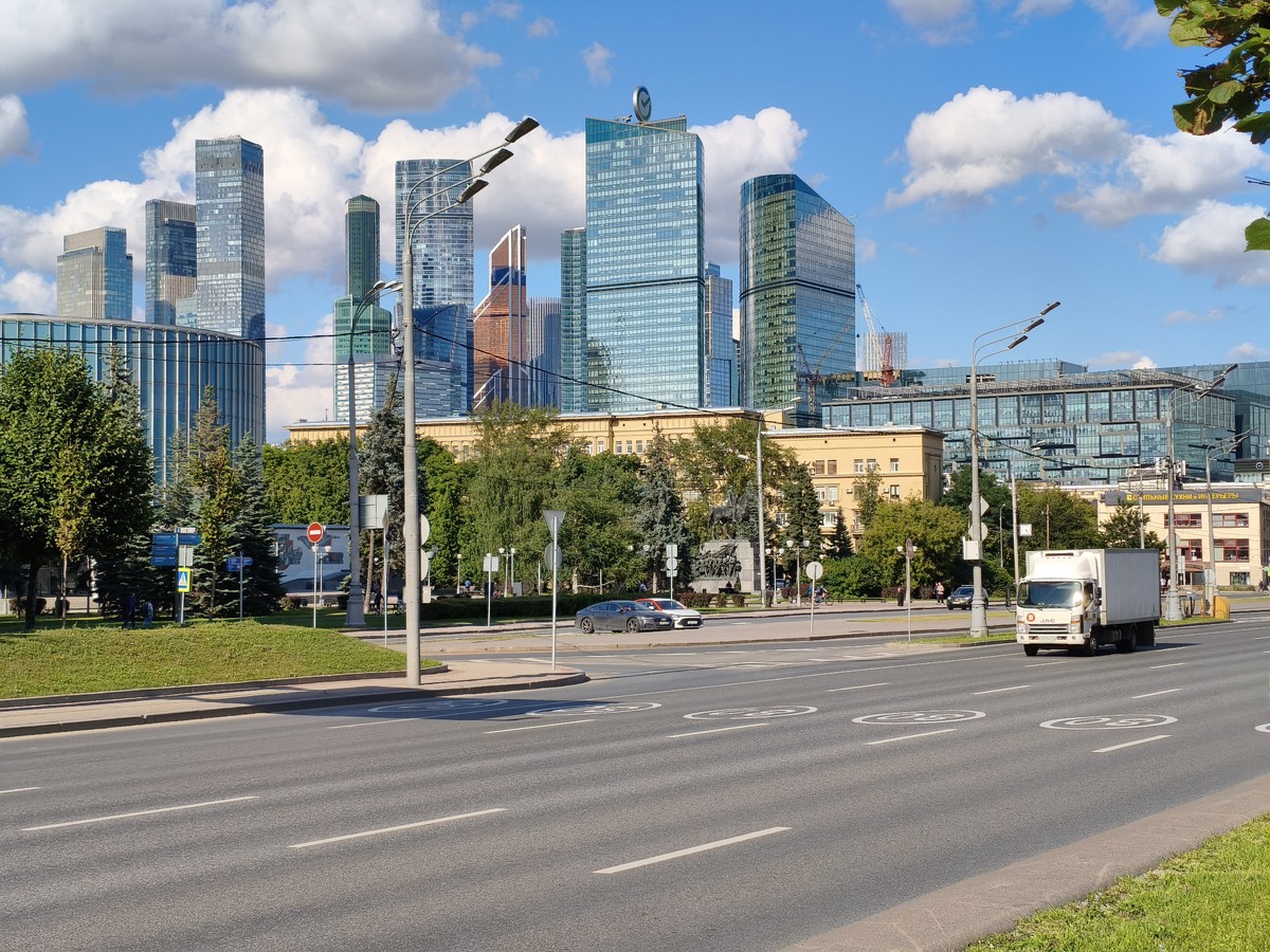 Обзорная автобусная экскурсия «Точка притяжения — Москва» - фото 3