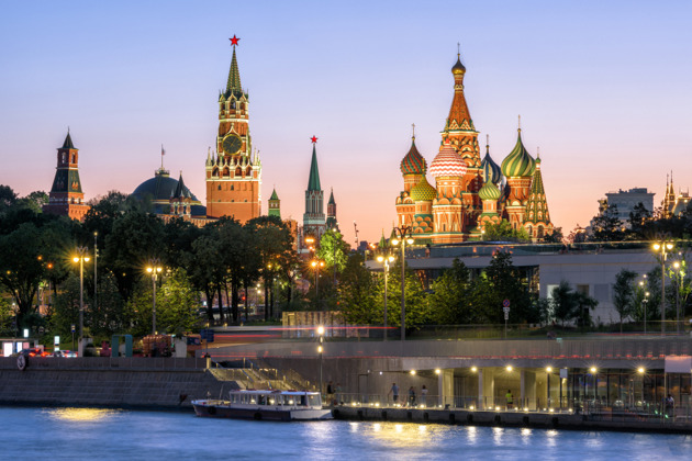 Вечерний круиз по Москве-реке от Киевского вокзала до Зарядья
