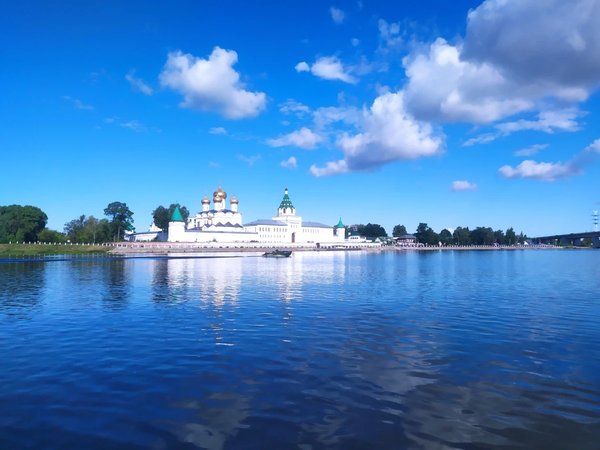Кострома с воды: знакомые виды в новом ракурсе (в группе) - фото 1