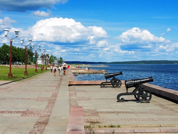 Тайны Губернаторского парка, Онежское озеро и собор Александра Невского - фото 2
