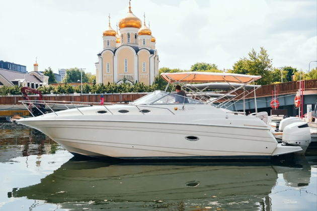 Прогулка на катере с капитаном по Москве-реке от центральных причалов - фото 1