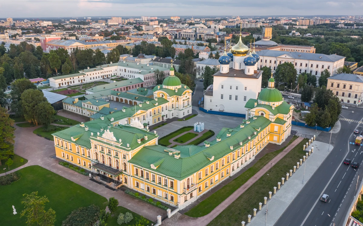 Тверь — город «меж двух столиц» - фото 1