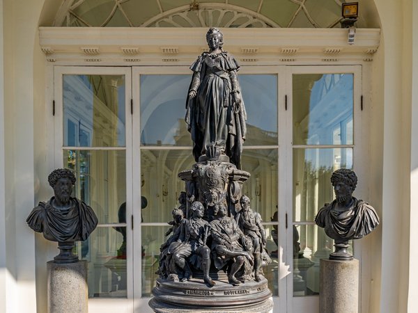 Янтарная комната и личные покои Романовых — из Петербурга (билеты включены) - фото 2