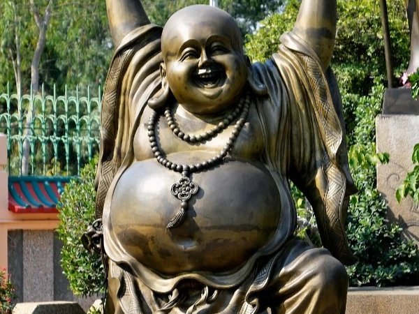 Священный Ват Ян, музей Вихарна Сиен, Золотой Будда и деревня длинношеих женщин - фото 3
