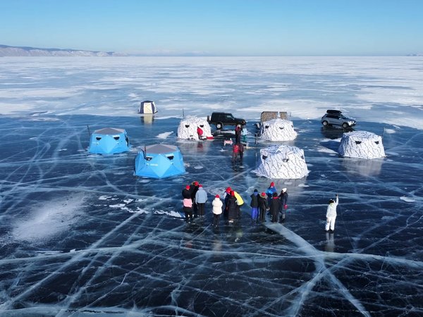 Омулевая рыбалка на льду Байкала (в группе) - фото 1
