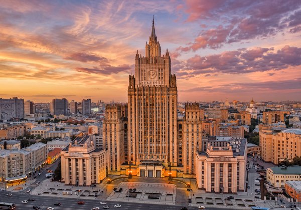 Услышать эхо Москвы: детективный квест по Арбату (без гида)