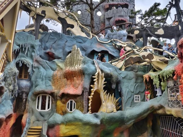 В Далат из Камрани: чайная фабрика, храм Линь Фёк и Crazy House