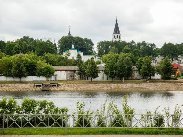 Обители русских чудотворцев — из Москвы - фото 1