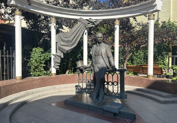 Ярославль между прошлым и будущим: музыка, театр, кино и купечество - фото 1