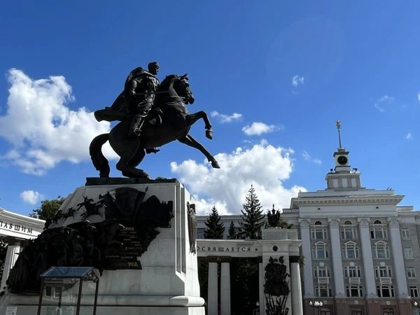Очарование Уфы: история города в лицах и домах