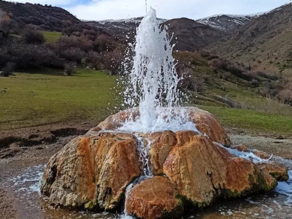 На внедорожнике к крепости Смбатаберд и святыням Вайоц Дзора - фото 3
